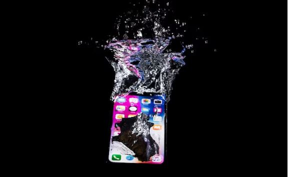Water damaged phone repair